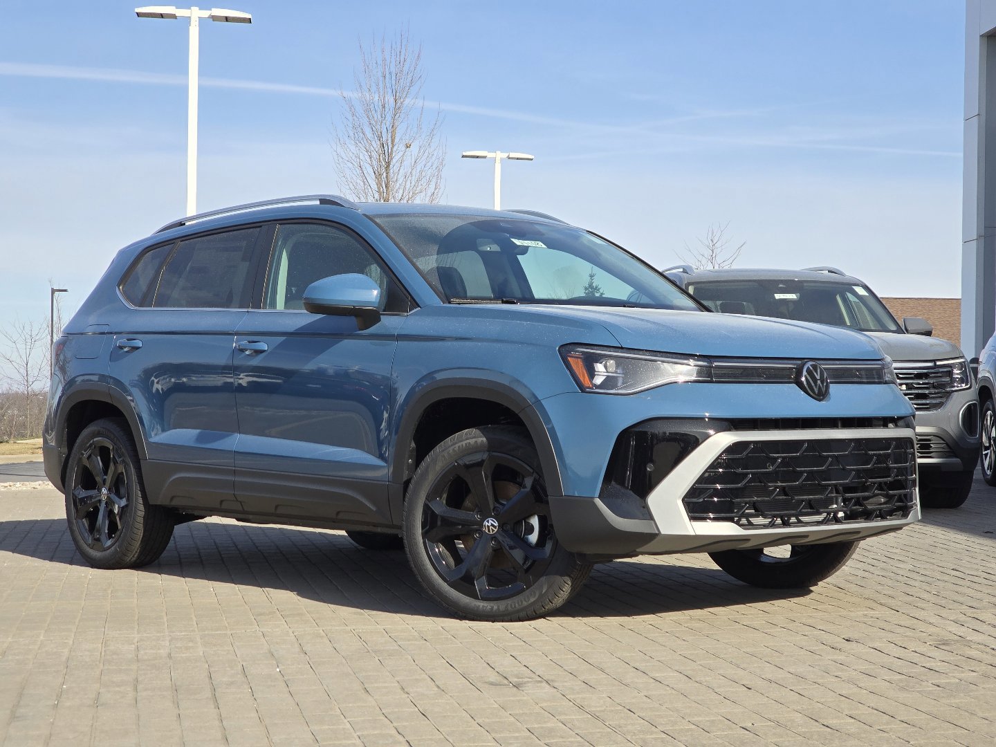 New 2026 Volkswagen Taos SEL AWD/4WD image 2