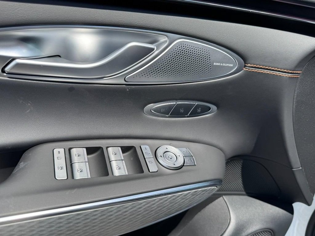 New 2026 Genesis GV70 2.5T Sport Prestige AWD/4WD image 11