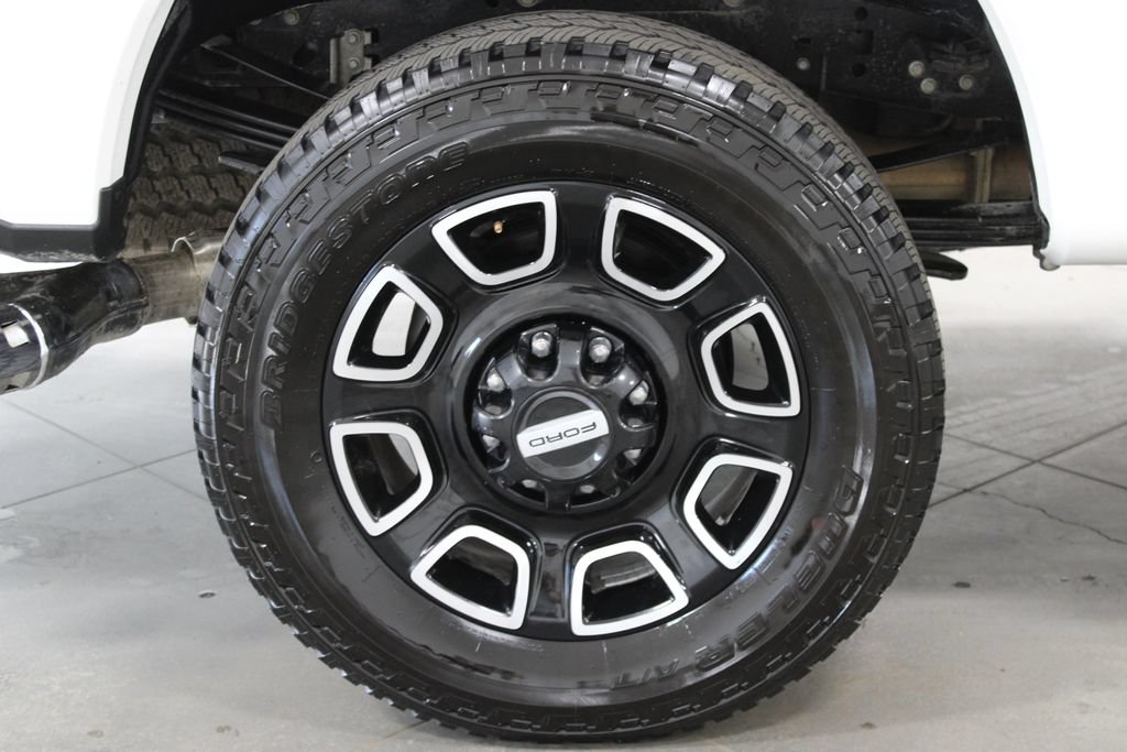 Used 2026 Ford F250 Platinum AWD/4WD image 17