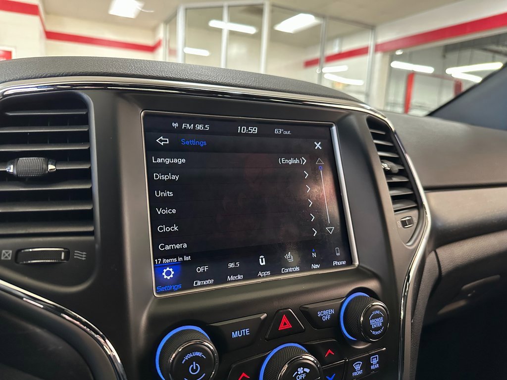 Certified 2018 Jeep Grand Cherokee Altitude image 22