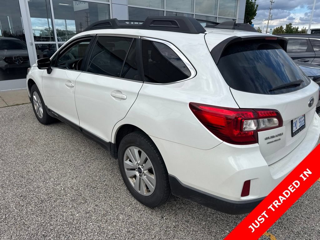 Used 2016 Subaru Outback 2.5i Premium AWD/4WD image 6