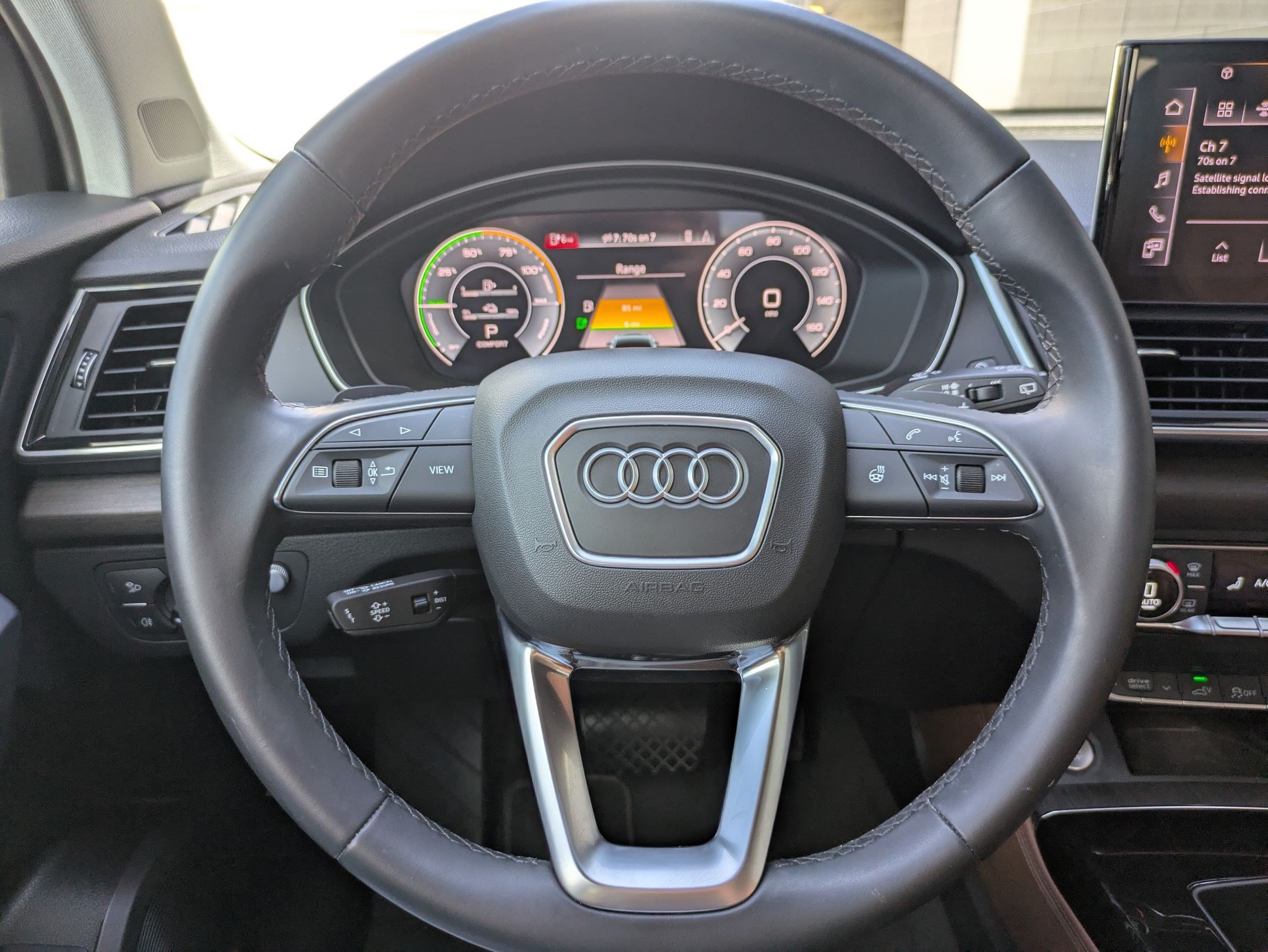 Used 2023 Audi Q5 e Prestige w/ Prestige Package AWD/4WD image 12