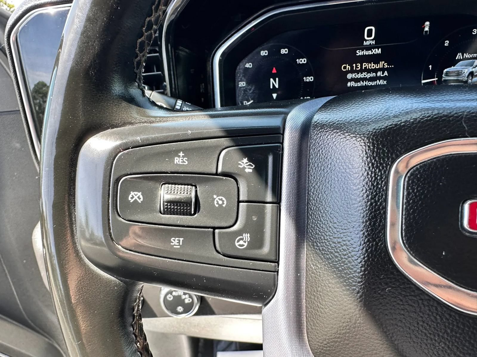 Used 2023 GMC Sierra 1500 SLE AWD/4WD image 33