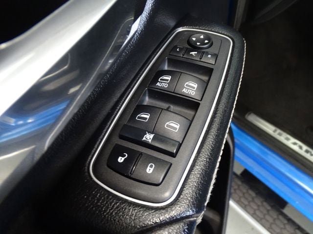 Certified 2022 RAM 1500 Laramie AWD/4WD image 10