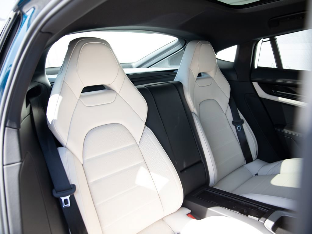 Certified 2025 Porsche Panamera 4S image 17