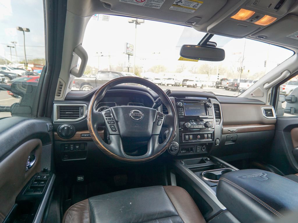 Used 2017 Nissan Titan Platinum Reserve image 13