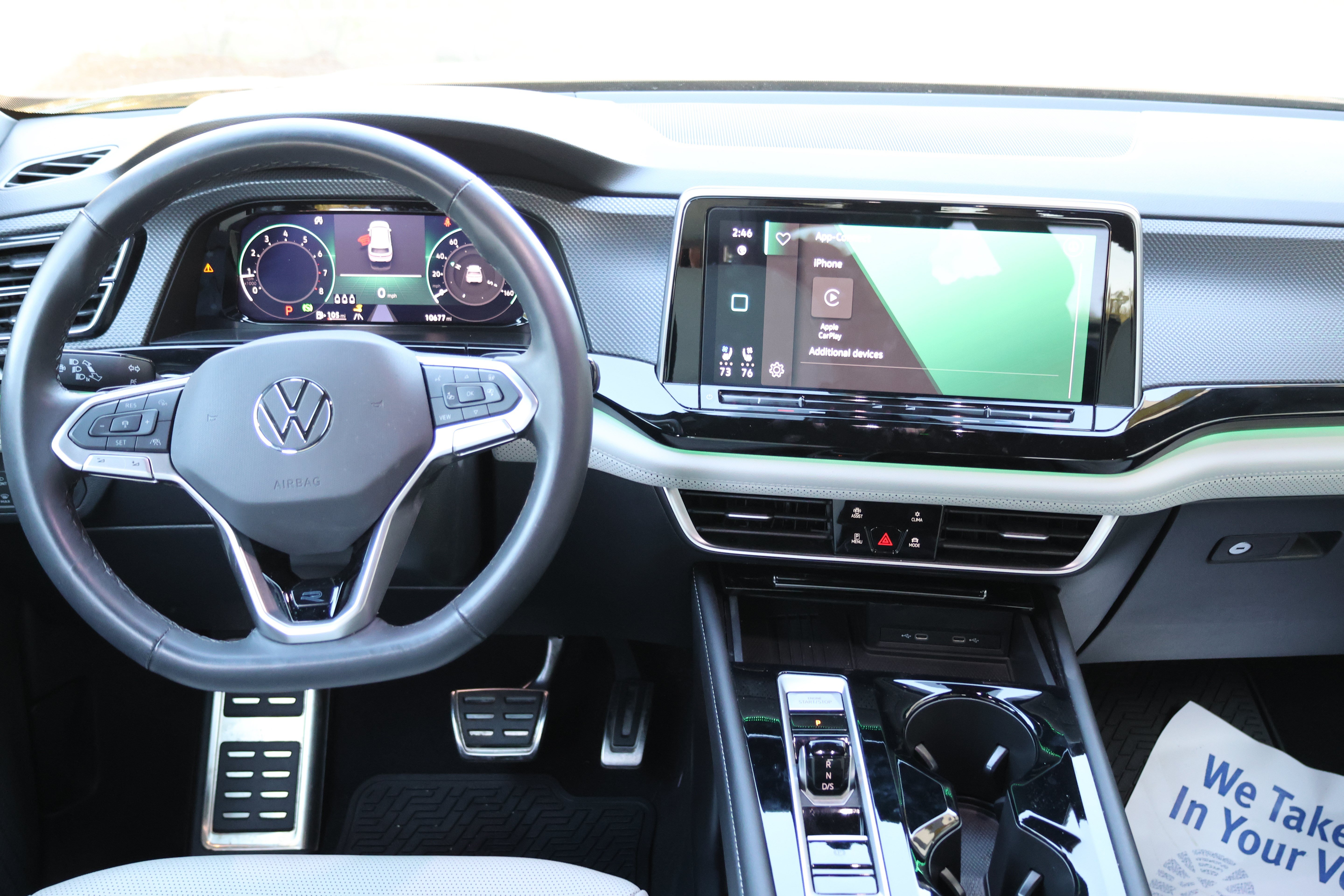 Used 2025 Volkswagen Atlas Cross Sport SEL Premium R-Line AWD/4WD image 33