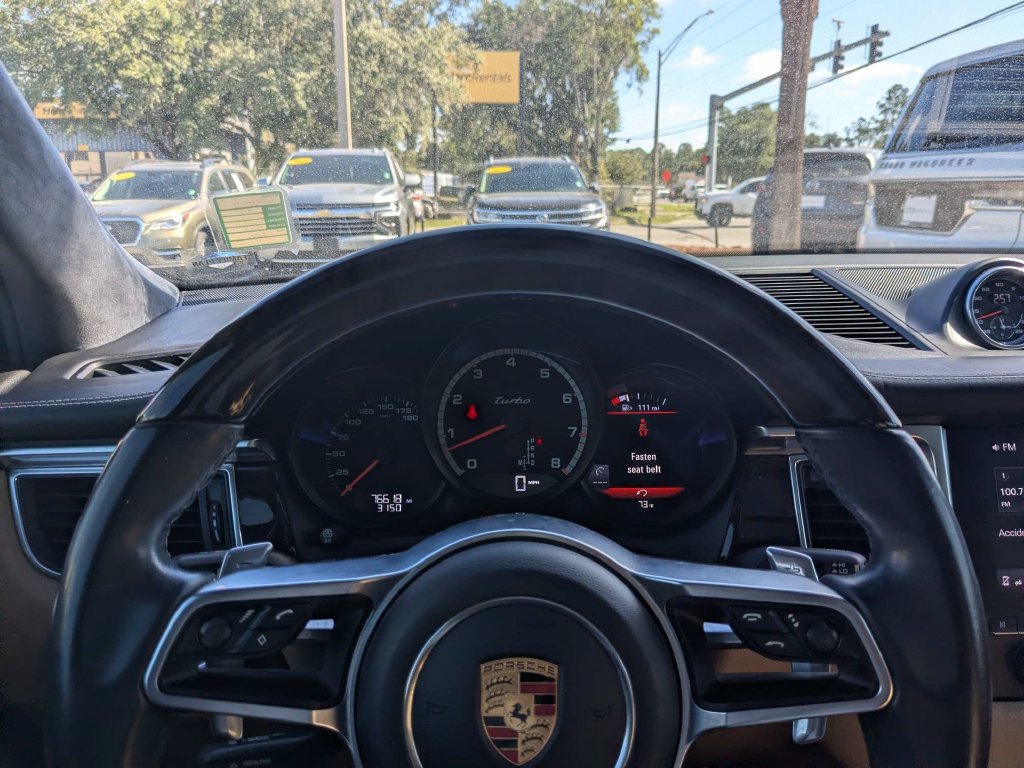 Used 2017 Porsche Macan Turbo AWD/4WD image 39