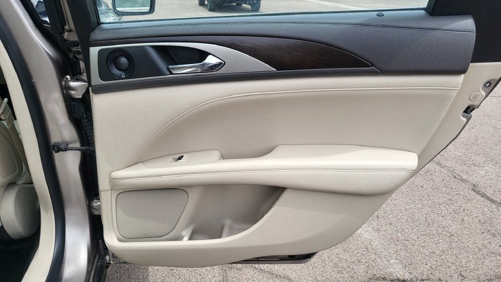 Used 2018 Lincoln MKZ Reserve w/ Climate Package FWD image 20