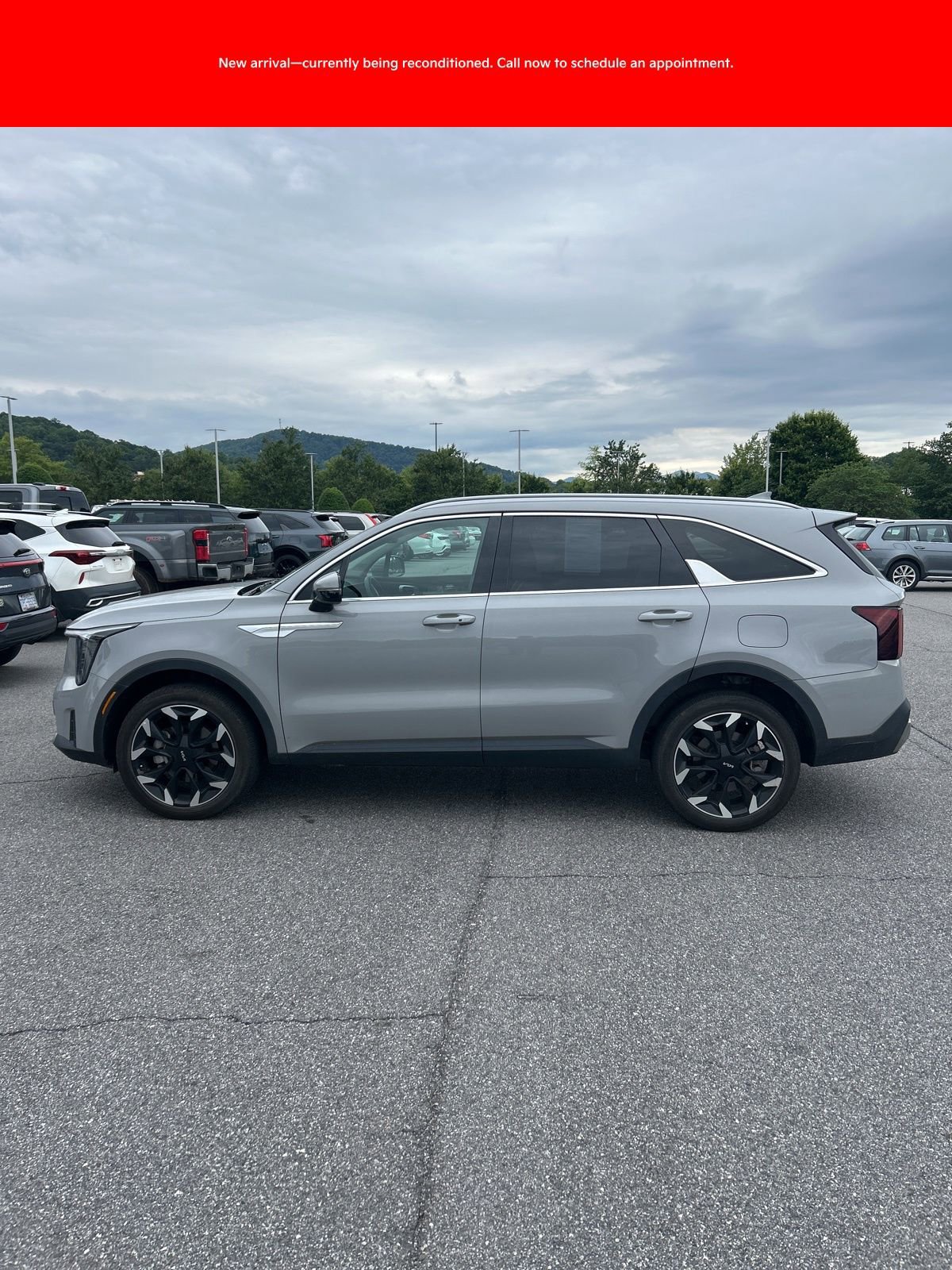 Certified 2025 Kia Sorento EX AWD/4WD image 9