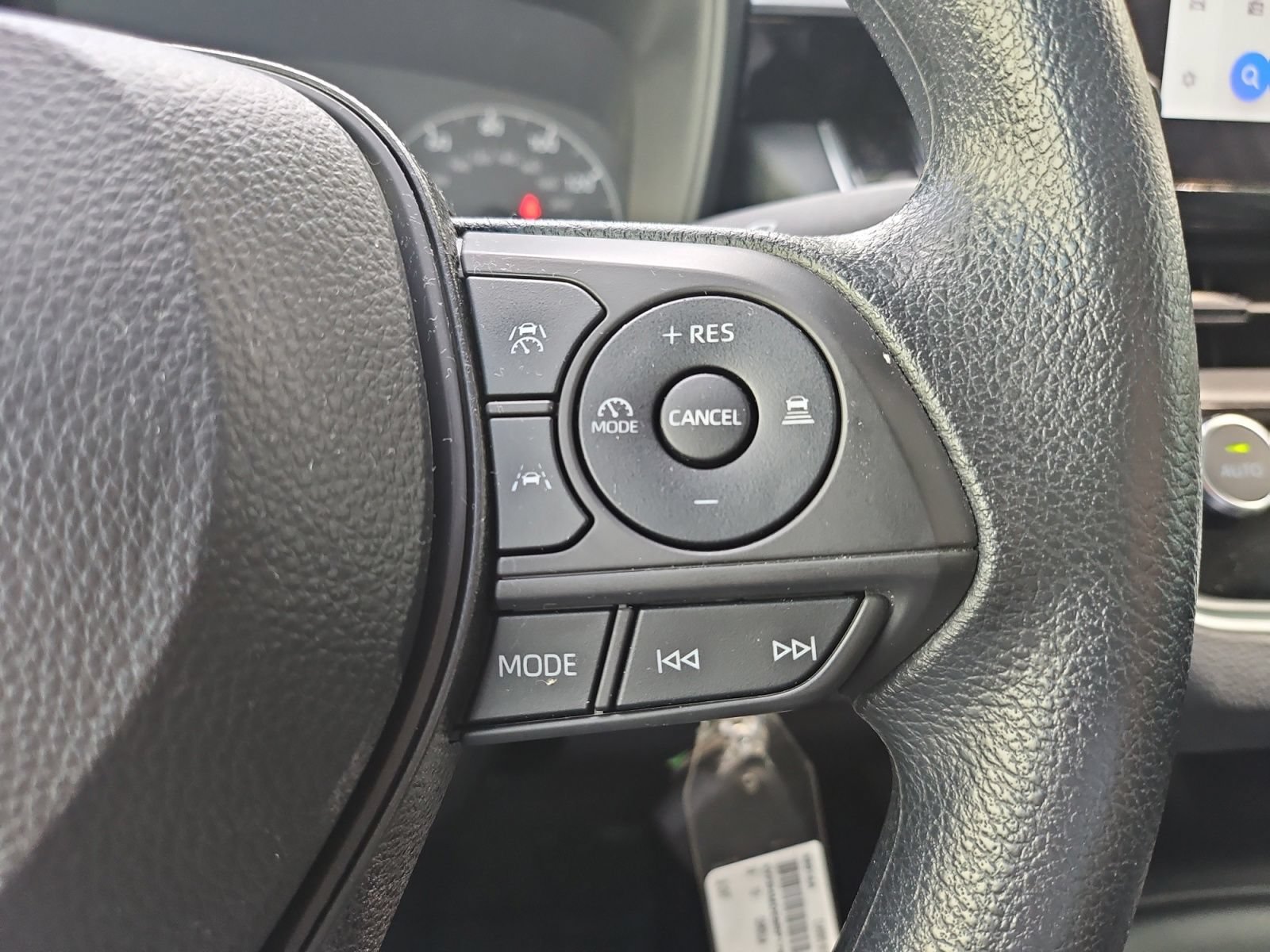Used 2024 Toyota Corolla LE FWD image 29