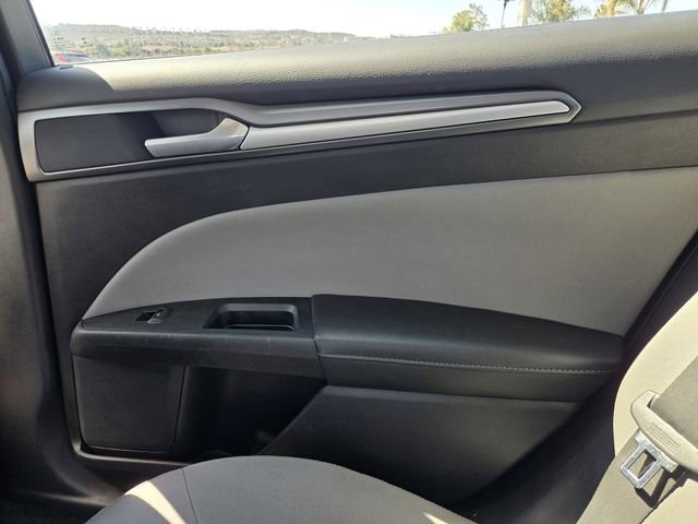 Used 2016 Ford Fusion S image 12