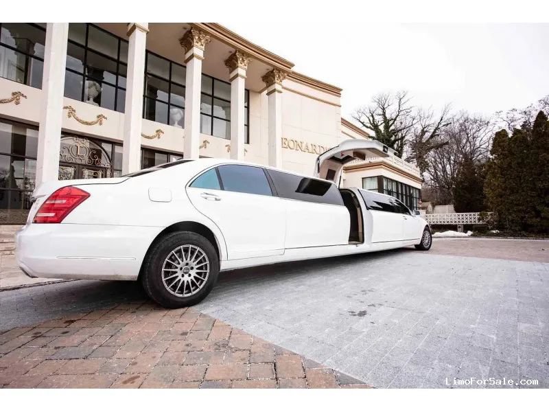 Used 2013 Mercedes-Benz S 550 4MATIC image 7