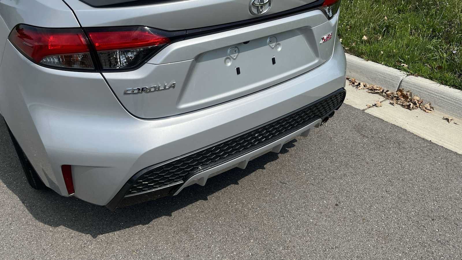 Used 2021 Toyota Corolla XSE w/ Carpet Mat Package (TMS) FWD image 47