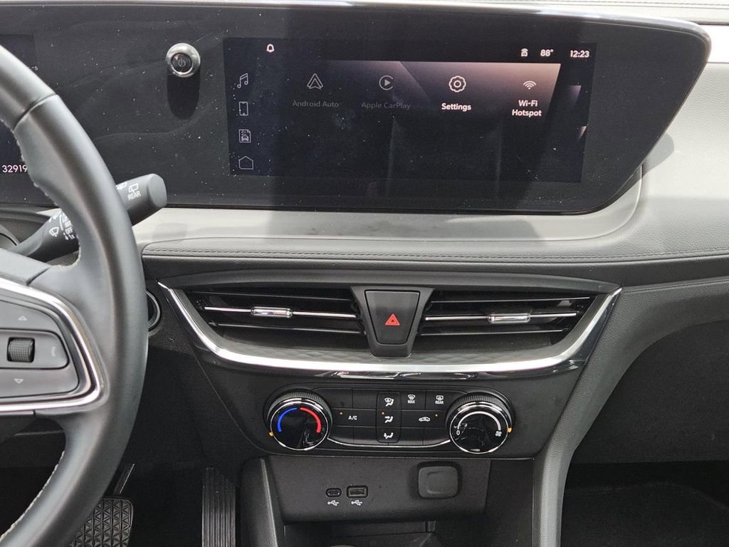 Used 2025 Buick Encore GX Preferred FWD image 11