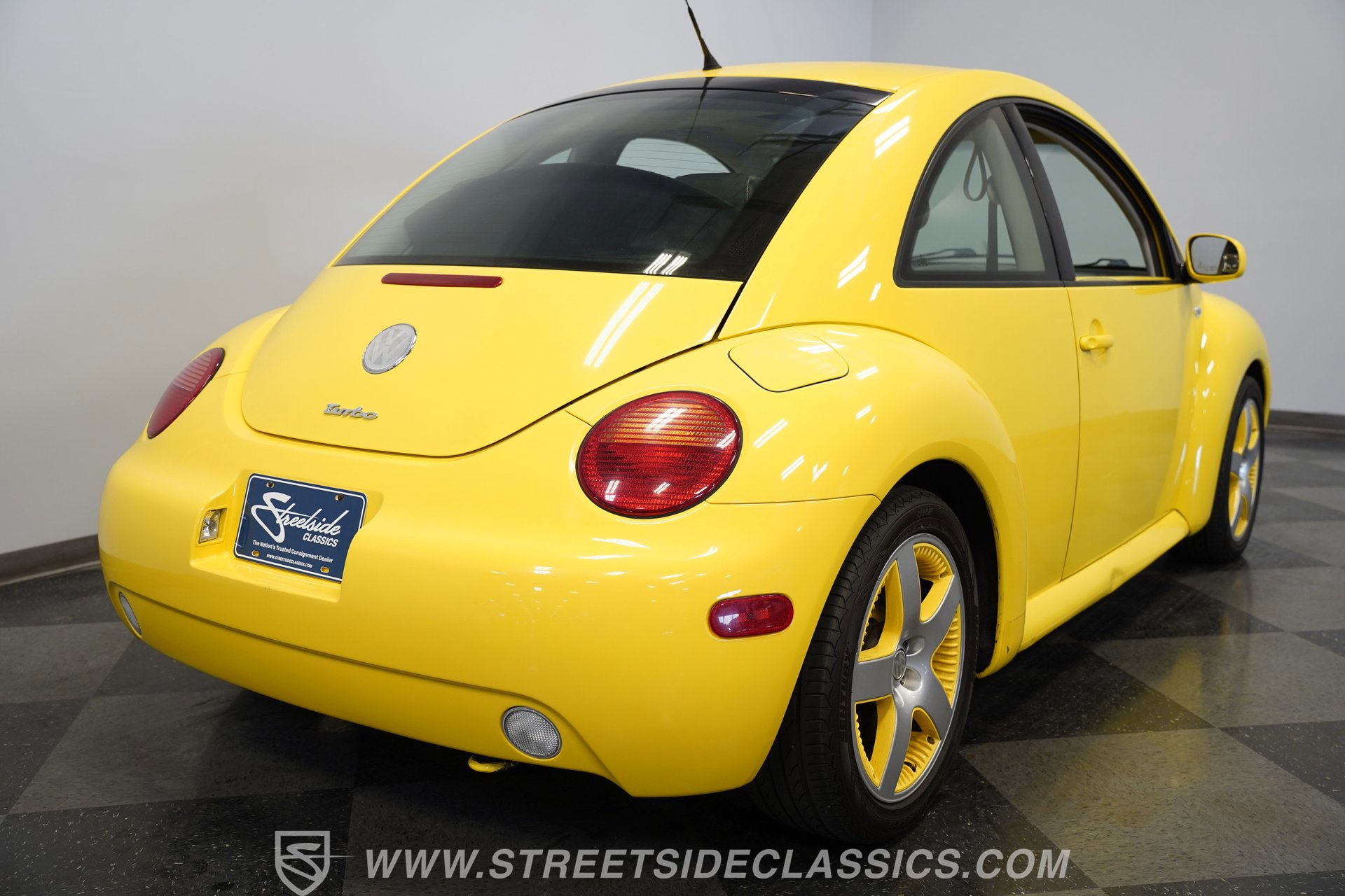 Used 2002 Volkswagen Beetle GLS FWD image 12