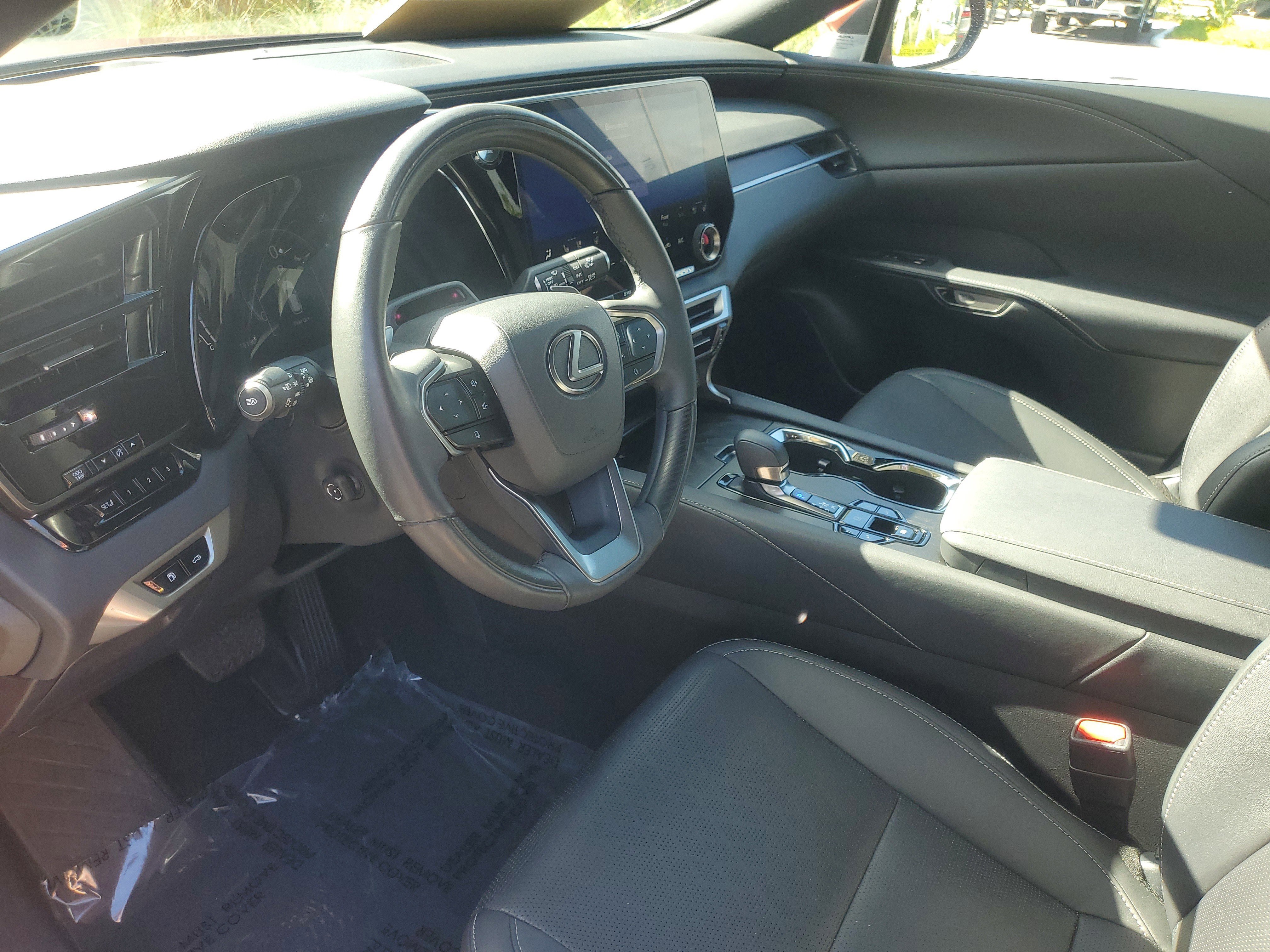 Used 2024 Lexus RX 350 AWD image 16