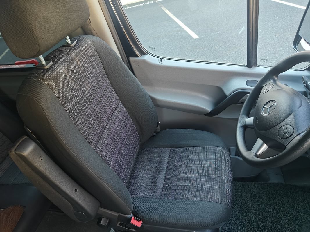 Used 2016 Mercedes-Benz Sprinter 2500 image 16