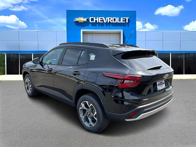 New 2026 Chevrolet Trax LT w/ LT Convenience Package FWD image 6