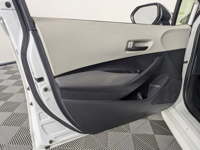 Used 2022 Toyota Corolla LE FWD image 10