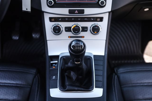 Used 2013 Volkswagen CC Sport FWD image 21