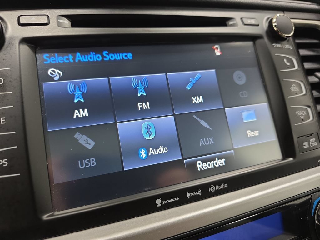 Used 2018 Toyota Highlander XLE w/ Protection Package #3 AWD/4WD image 21