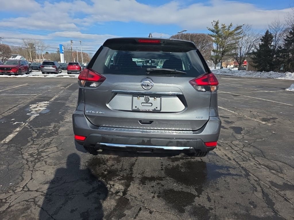 Used 2018 Nissan Rogue S image 7