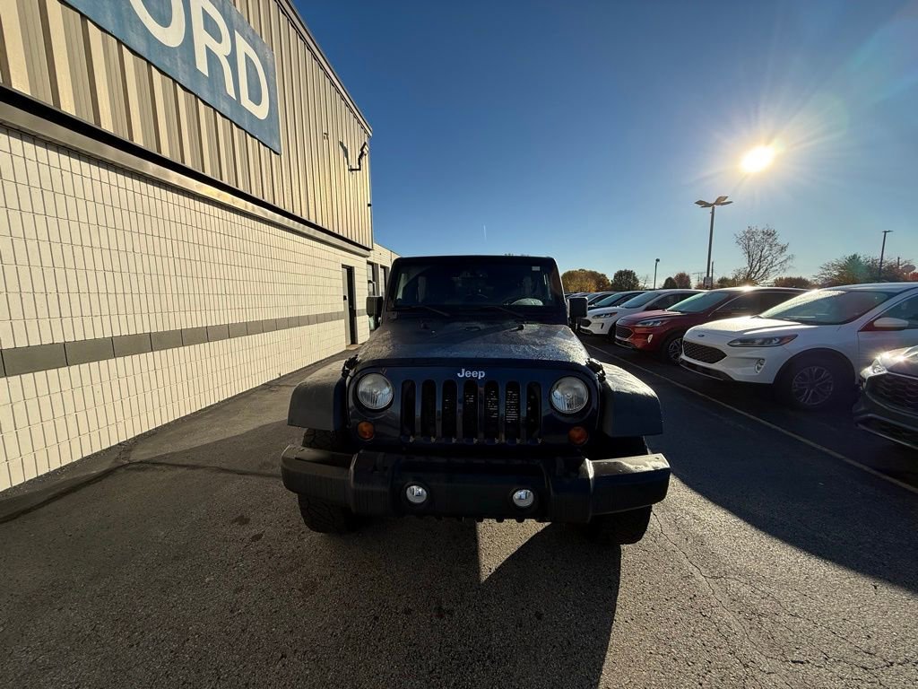 Used 2013 Jeep Wrangler Unlimited Sport image 2