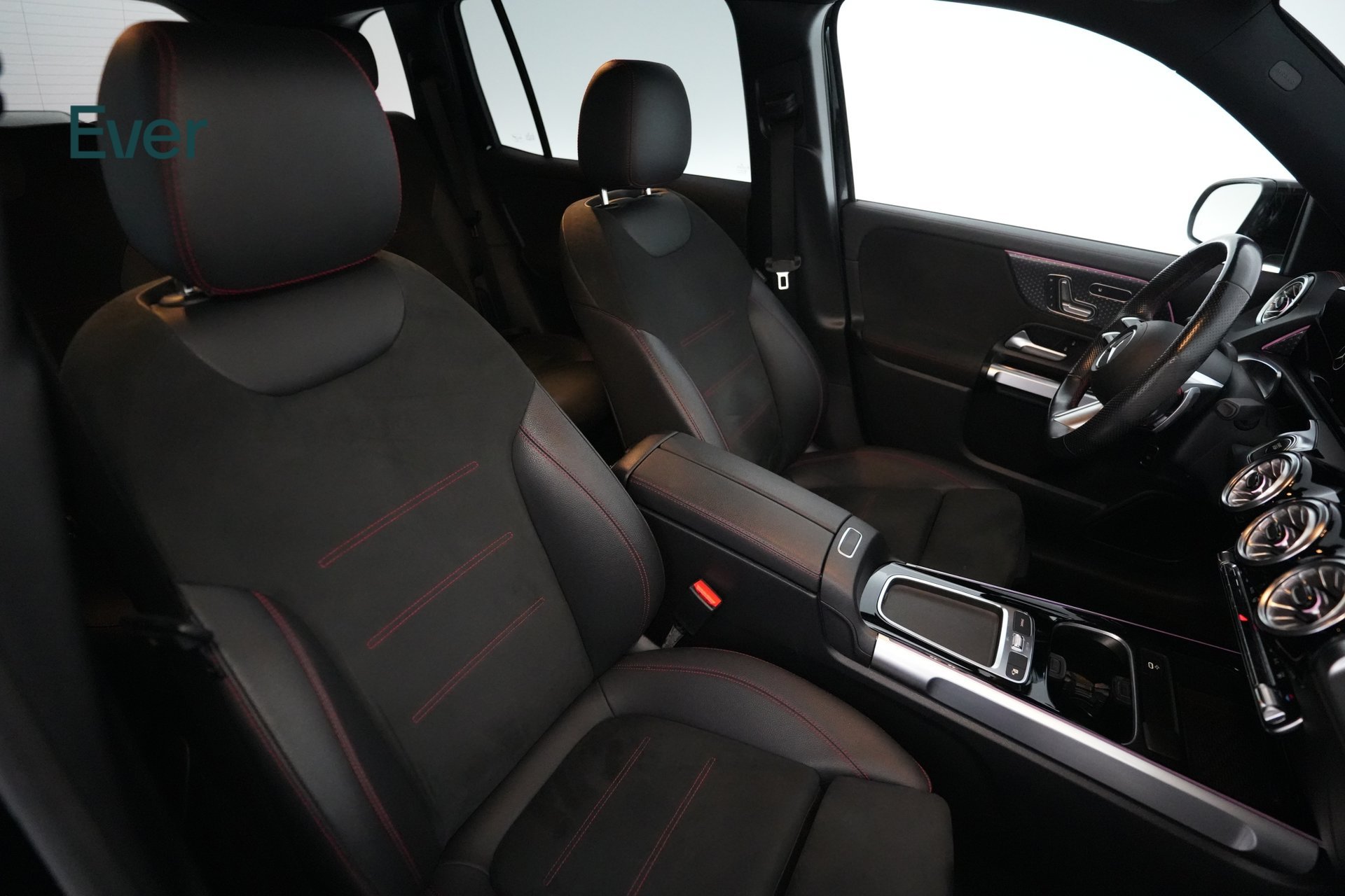 Used 2024 Mercedes-Benz EQB 250+ image 23