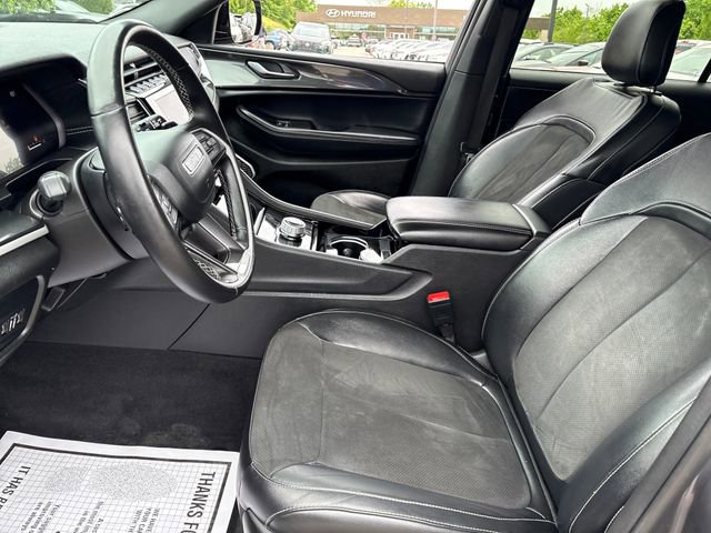 Used 2022 Jeep Grand Cherokee L Laredo AWD/4WD image 8