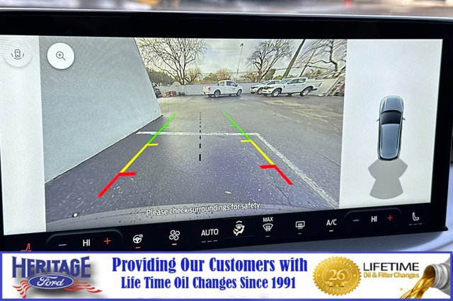 New 2025 Ford Escape SE image 17