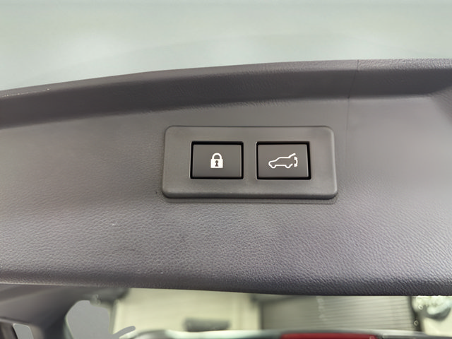 Used 2025 Subaru Outback Touring w/ Popular Package #2 AWD/4WD image 39