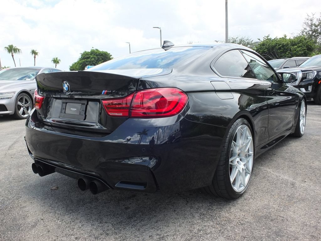 Used 2018 BMW M4 Coupe w/ Competition Package RWD image 8