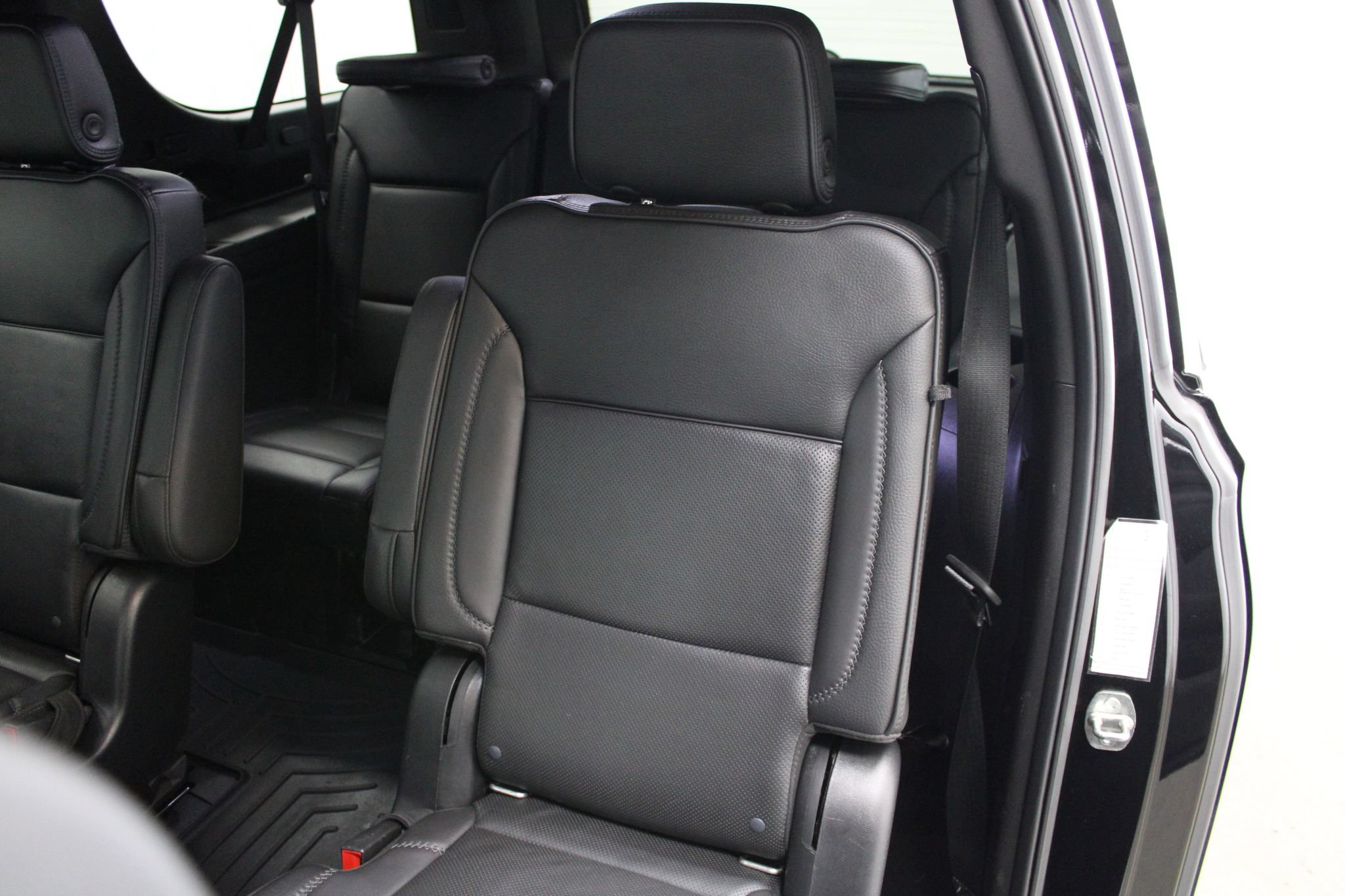 Used 2022 GMC Yukon XL Denali AWD/4WD image 24