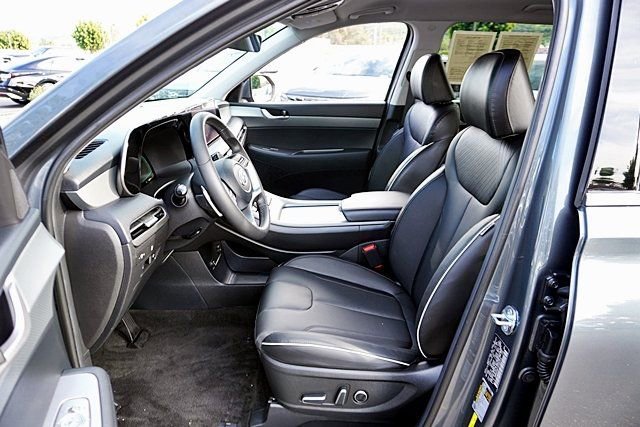 Used 2025 Hyundai Palisade SEL image 15