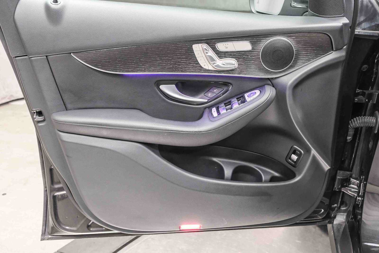 Certified 2022 Mercedes-Benz GLC 300 image 24
