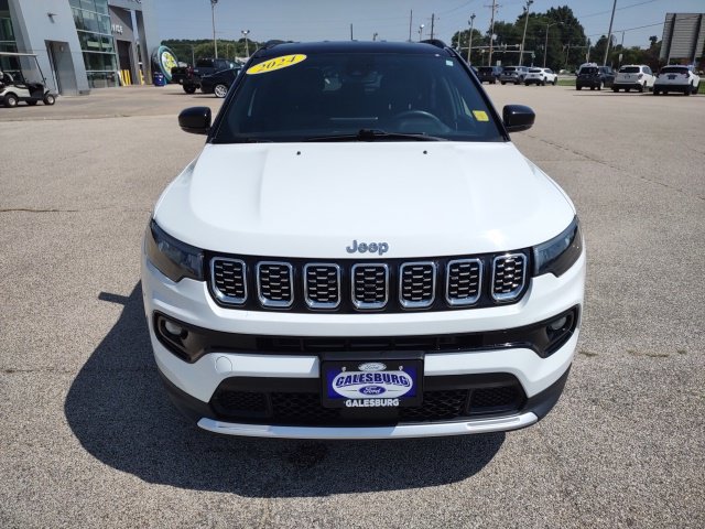 Used 2024 Jeep Compass Limited AWD/4WD image 9