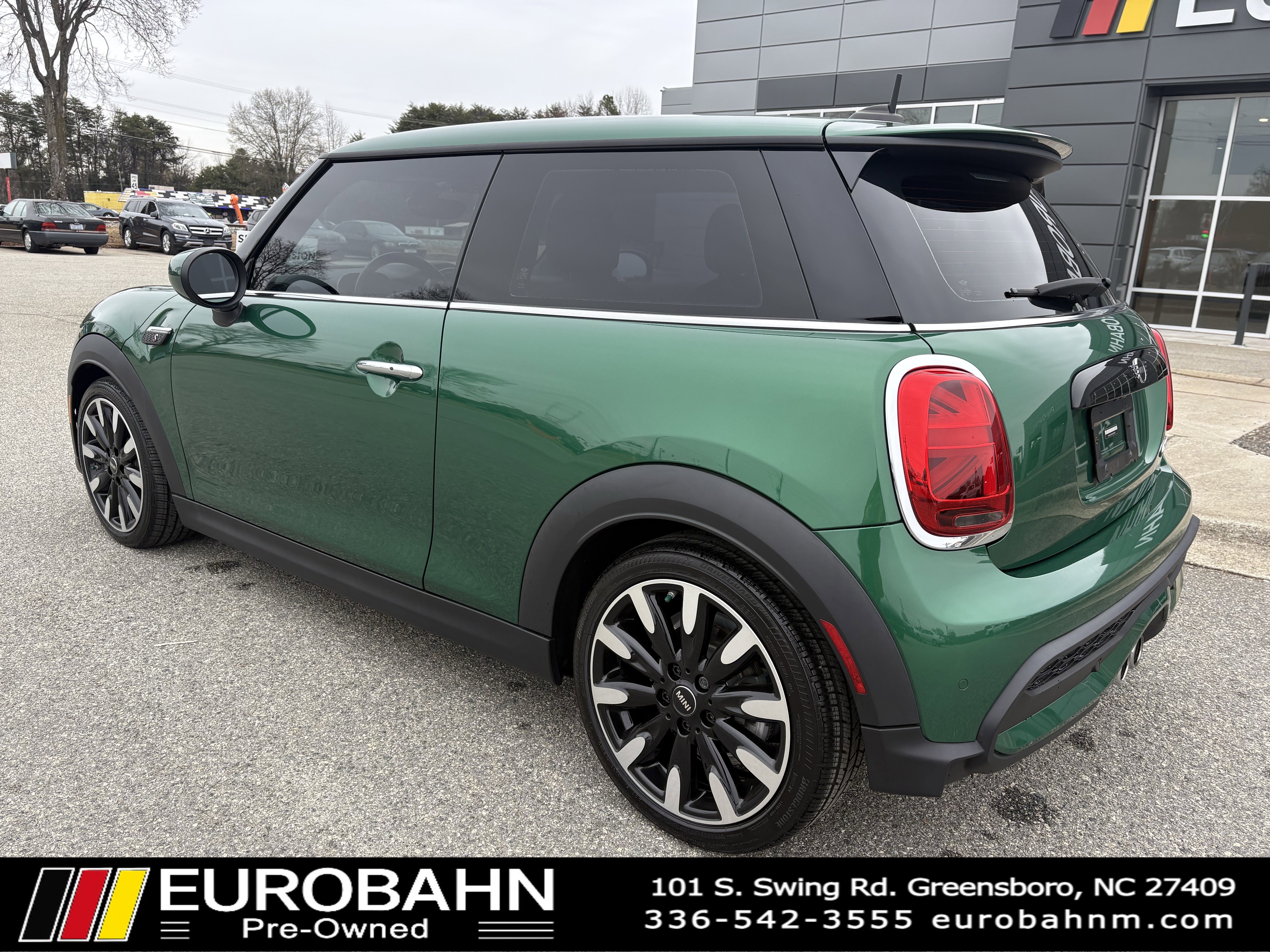 Used 2022 MINI Cooper S w/ Signature Upholstery Package image 24