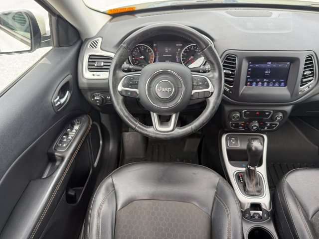 Used 2019 Jeep Compass Latitude w/ Popular Equipment Group FWD image 15