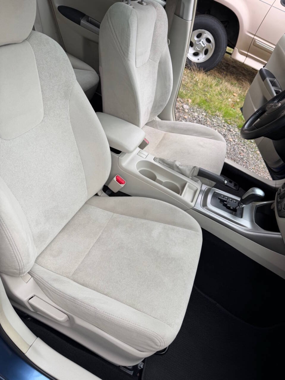 Used 2009 Subaru Impreza 2.5i AWD/4WD image 8