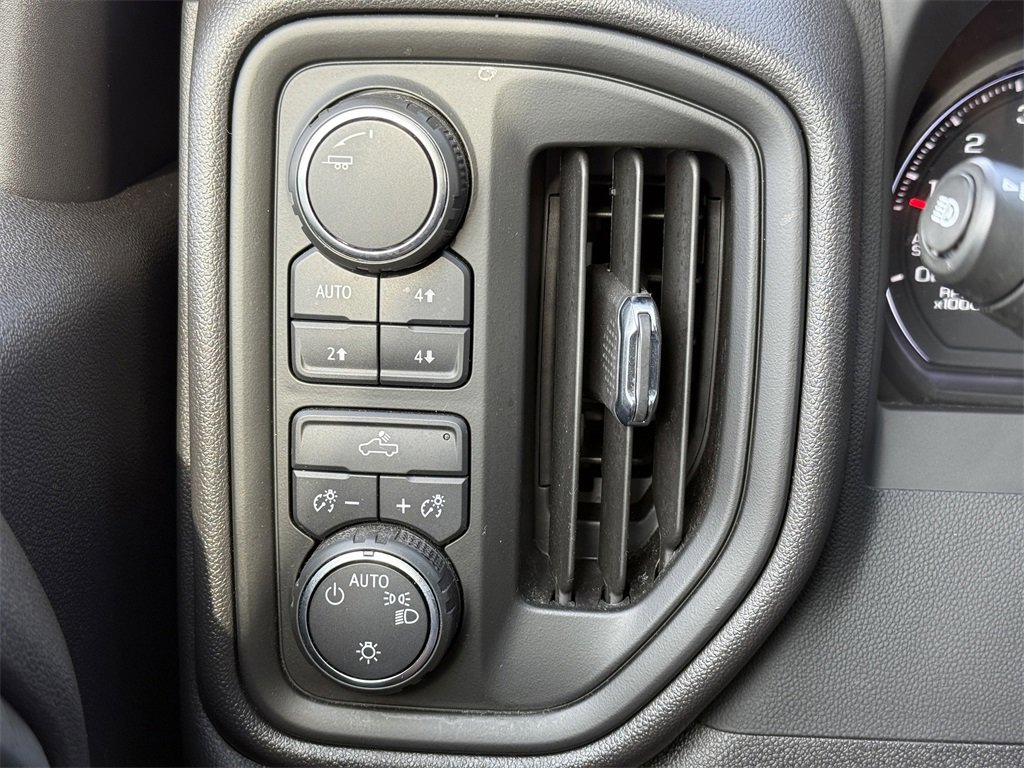 Used 2023 Chevrolet Silverado 1500 Custom Trail Boss image 24
