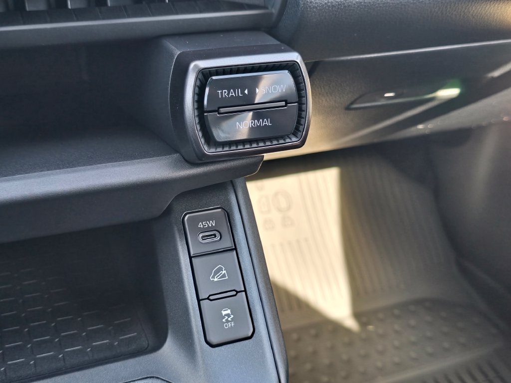 New 2026 Toyota RAV4 XSE AWD/4WD image 9