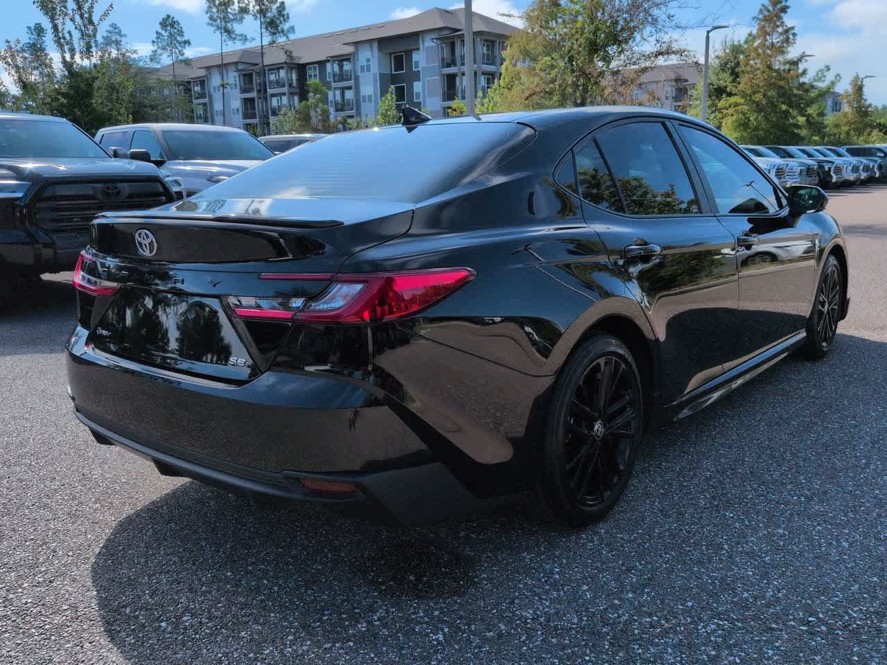 Certified 2025 Toyota Camry SE FWD image 6