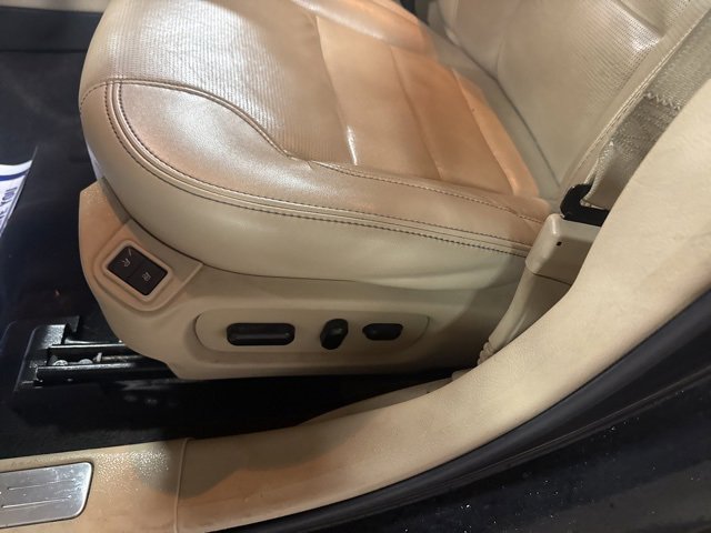 Used 2019 Ford Taurus Limited image 12