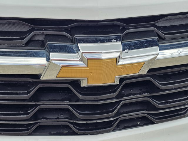 Used 2025 Chevrolet Trax LT w/ LT Convenience Package FWD image 4