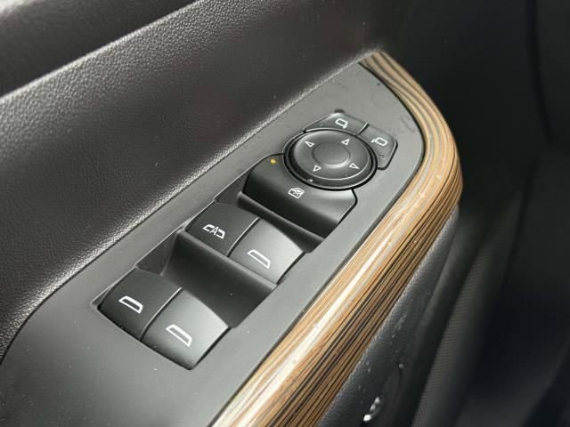 Certified 2023 GMC Acadia SLE w/ Driver Convenience Package image 21