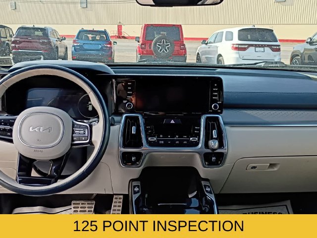 Used 2023 Kia Sorento SX Prestige w/ Panoramic Sunroof Package AWD/4WD image 11