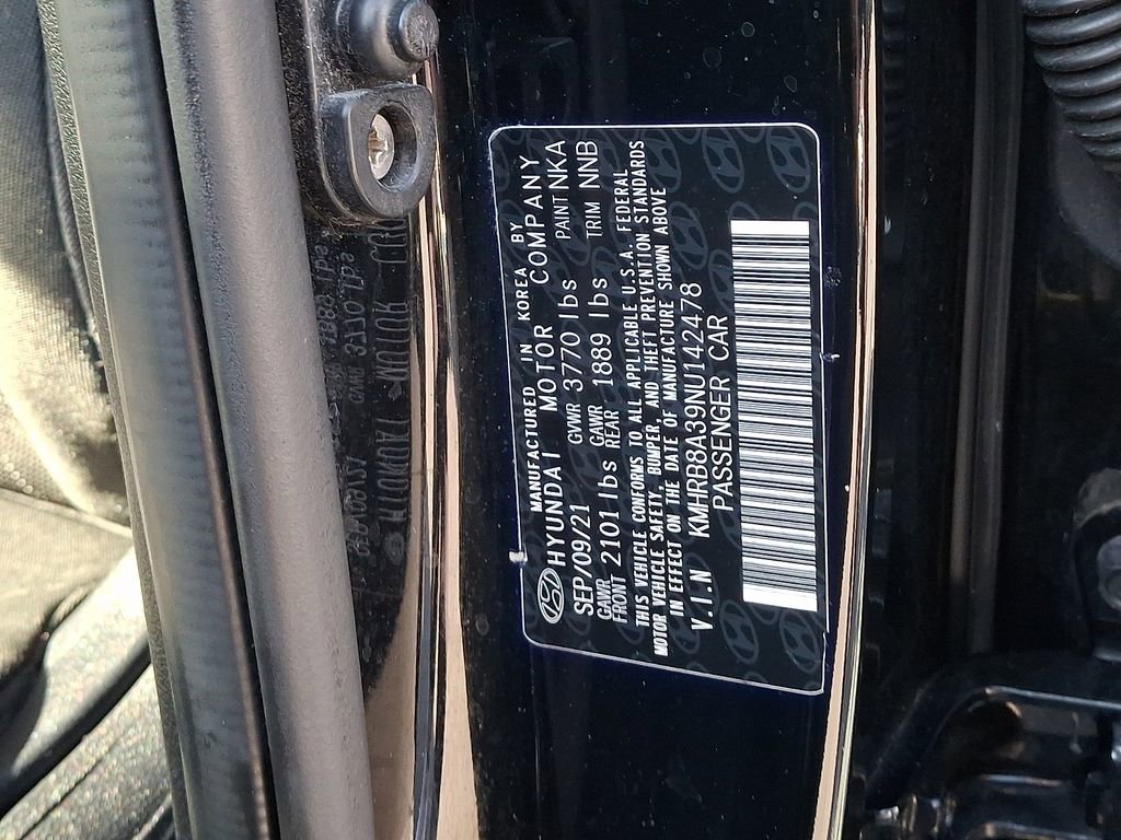 Used 2022 Hyundai Venue SE w/ Cargo Package image 25