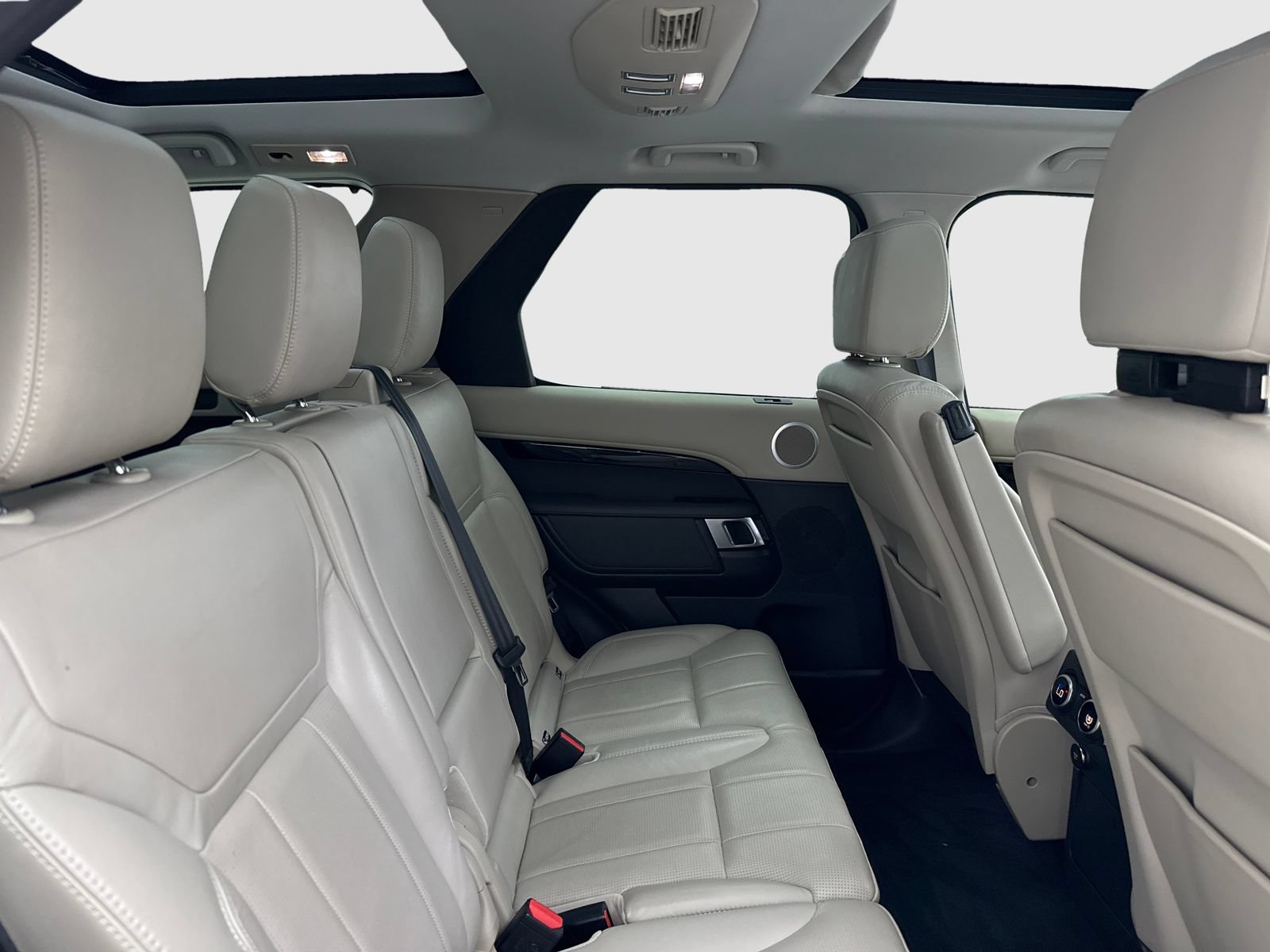 Used 2019 Land Rover Discovery SE AWD/4WD image 47