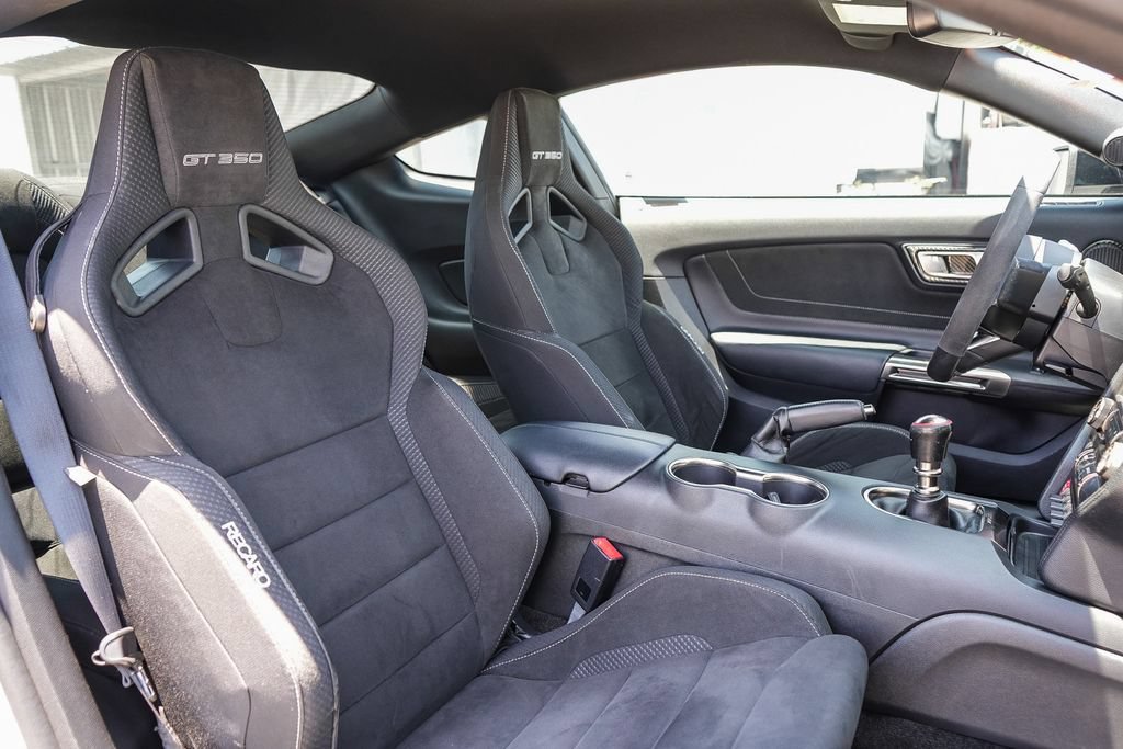 Used 2017 Ford Mustang Shelby GT350 w/ Electronics Package RWD image 17